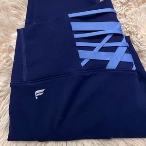 Trinity High waisted 7/8 legging size Sm